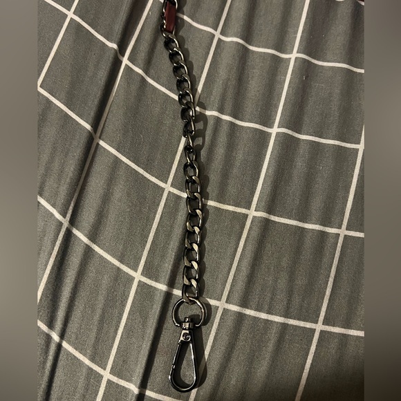 Badgley Mischka Grey Quilted Bag - Picture 7 of 7